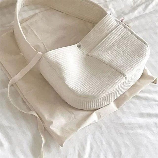 Handmade Pet Outdoor Travel Handbag Carrier